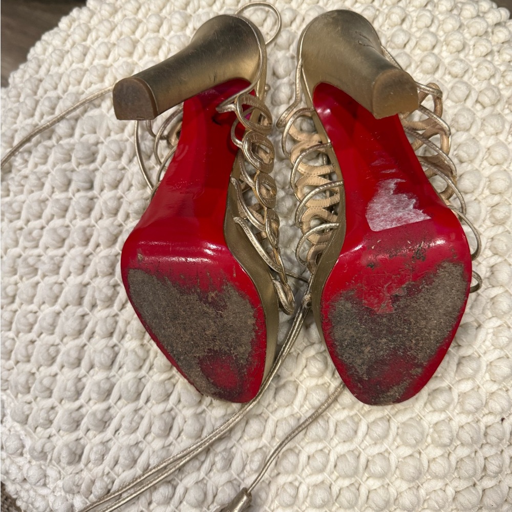 Gold Heels in Platinum 37.5 gold - Picture 3 of 8